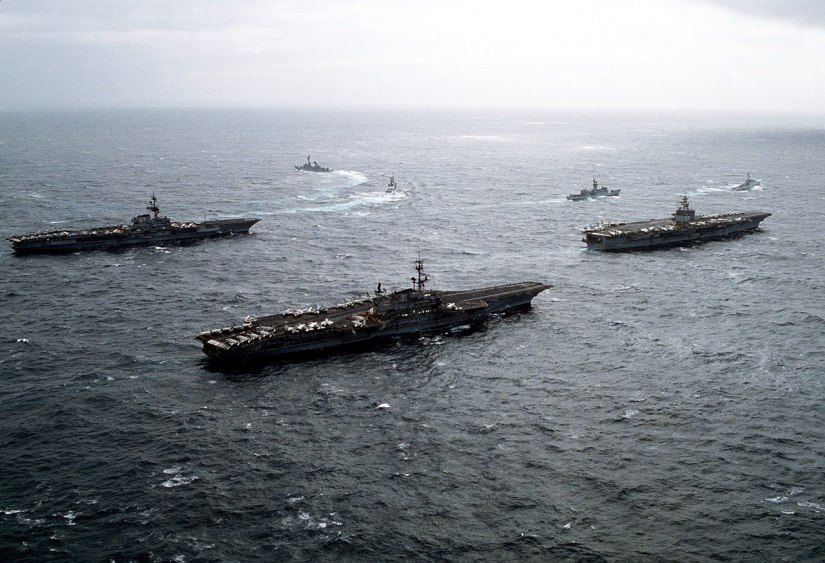 1280px-USS_Midway_(CV-41)_Coral_Sea_(CV-43)_and_Enterprise_(CVN-65)_off_Alaska_1983.JPEG
